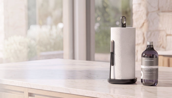 Simplehuman's Glass Cleaner is compatible with the Simplehuman Paper Towel Holder with Spray.